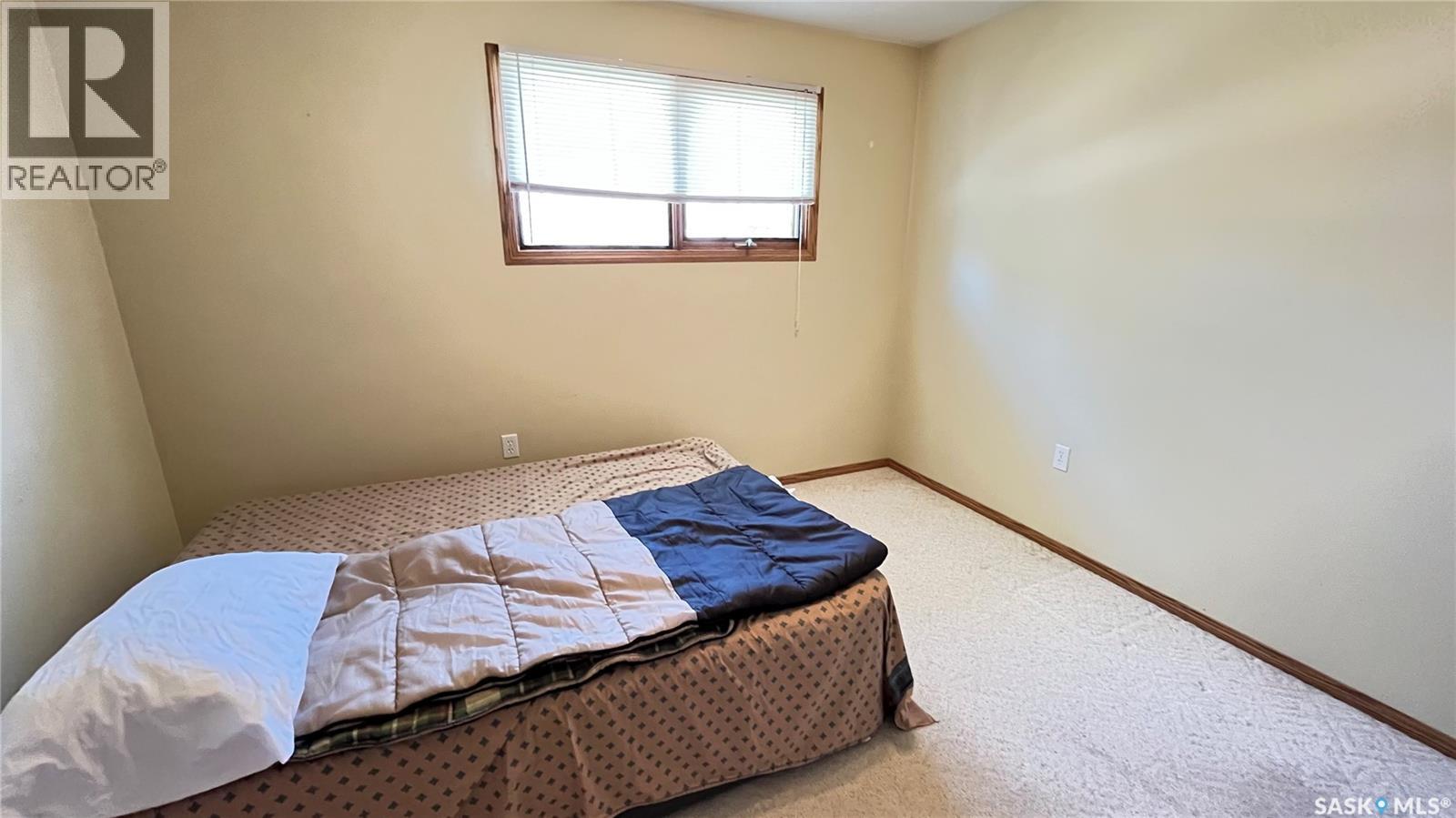 117 Herbert Street, Maple Creek, Saskatchewan  S0N 1N0 - Photo 24 - SK033709