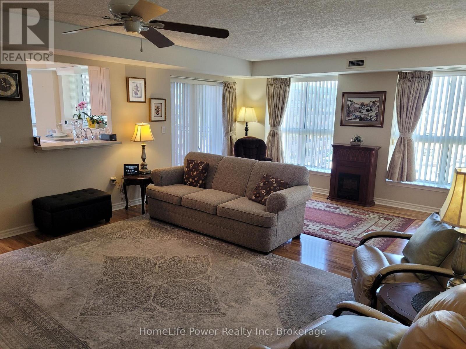 409 - 20 St George Street, Kitchener, Ontario  N2G 2S7 - Photo 5 - X13004306