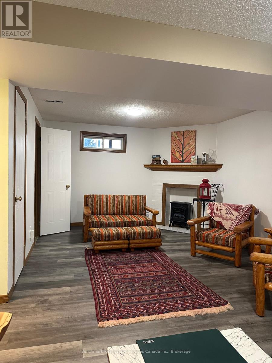 21 Southvale Road, St. Marys, Ontario  N4X 1E9 - Photo 12 - X13032950