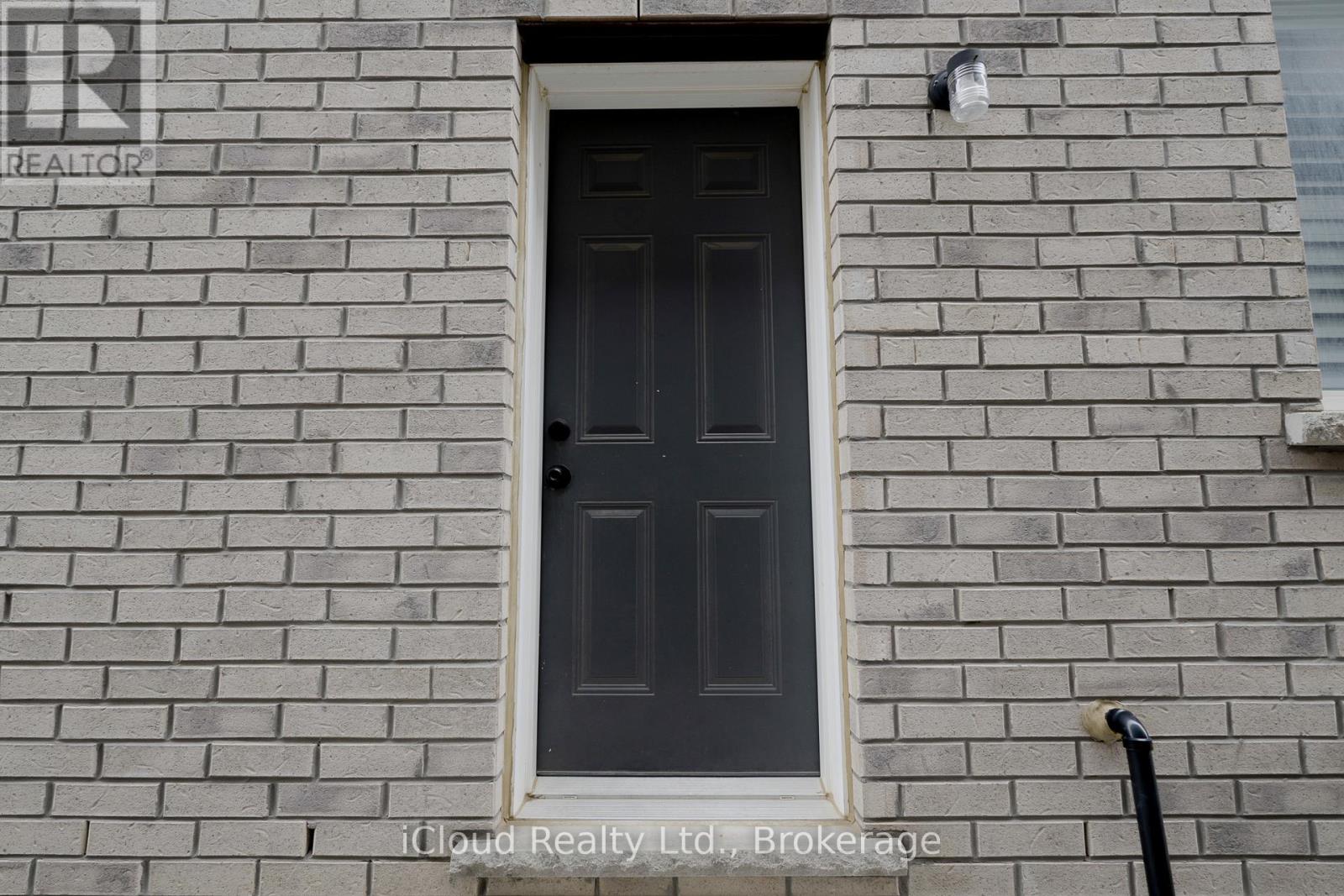 8 Whitton Drive, Brant, Ontario  N3L 0L1 - Photo 29 - X13030900