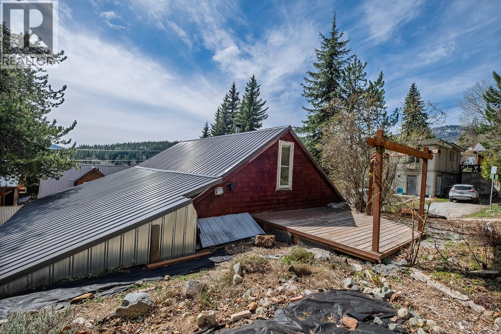 2034 Cliff Street, Rossland, British Columbia  V0G 1Y0 - Photo 48 - 10383399