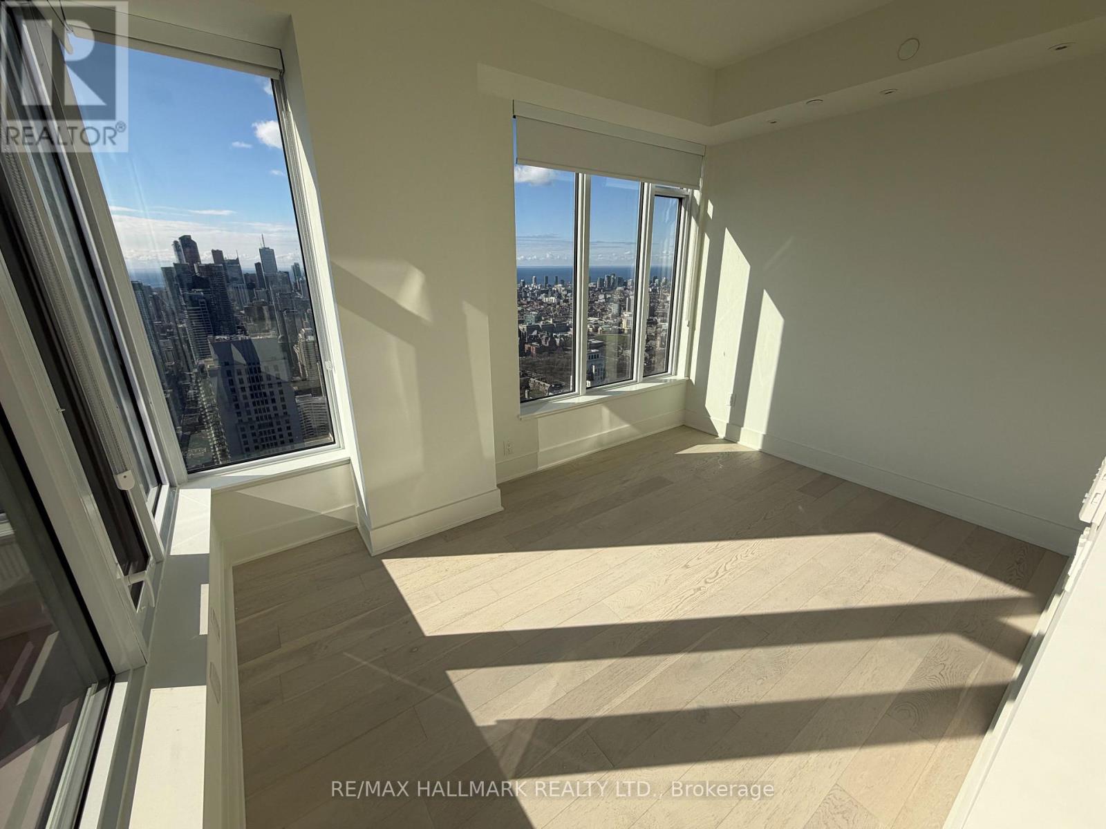 5707 - 11 Yorkville Avenue, Toronto, Ontario  M4W 0B7 - Photo 14 - C13033226