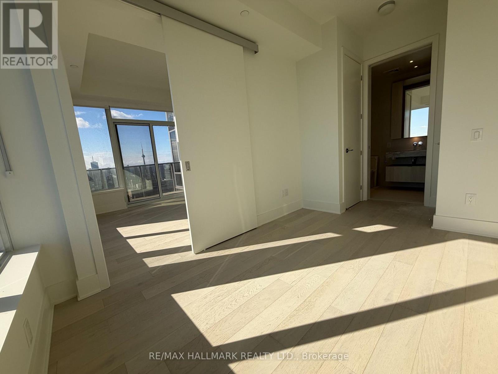 5707 - 11 Yorkville Avenue, Toronto, Ontario  M4W 0B7 - Photo 10 - C13033226