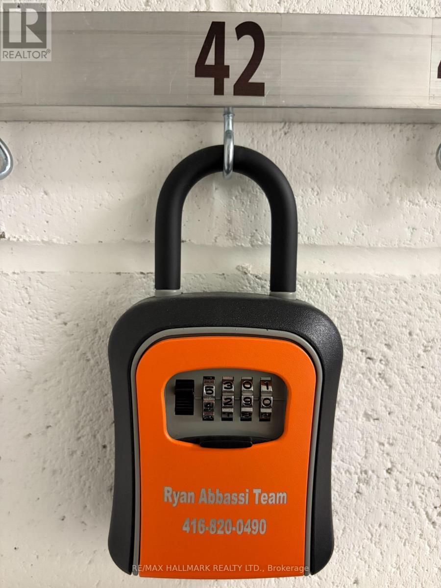 5707 - 11 Yorkville Avenue, Toronto, Ontario  M4W 0B7 - Photo 42 - C13033226