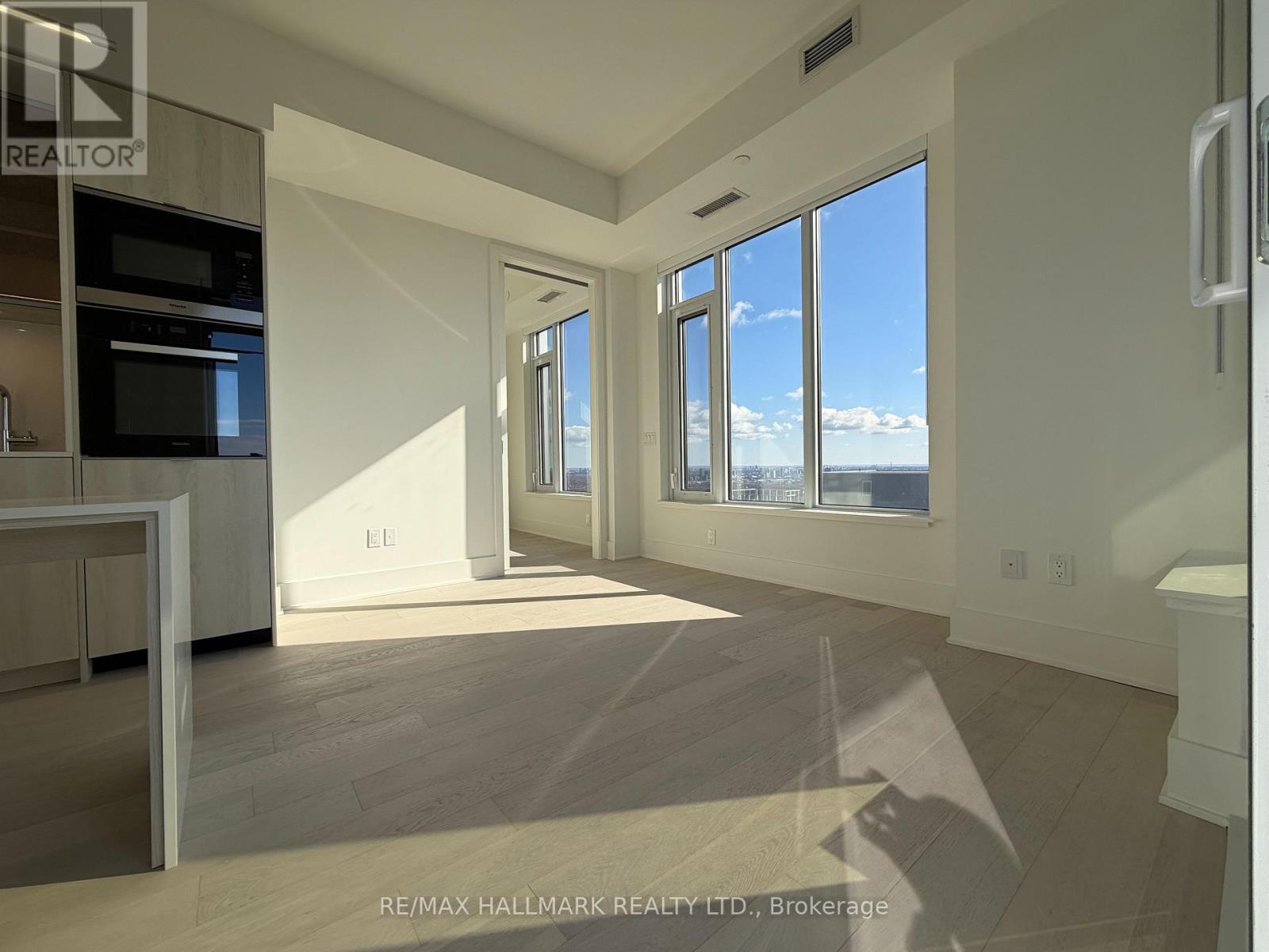 5707 - 11 Yorkville Avenue, Toronto, Ontario  M4W 0B7 - Photo 7 - C13033226