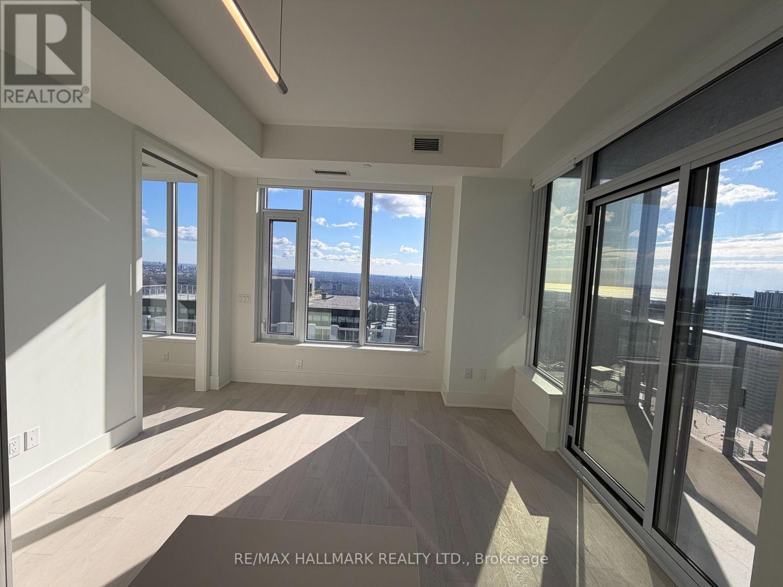 5707 - 11 Yorkville Avenue, Toronto, Ontario  M4W 0B7 - Photo 8 - C13033226