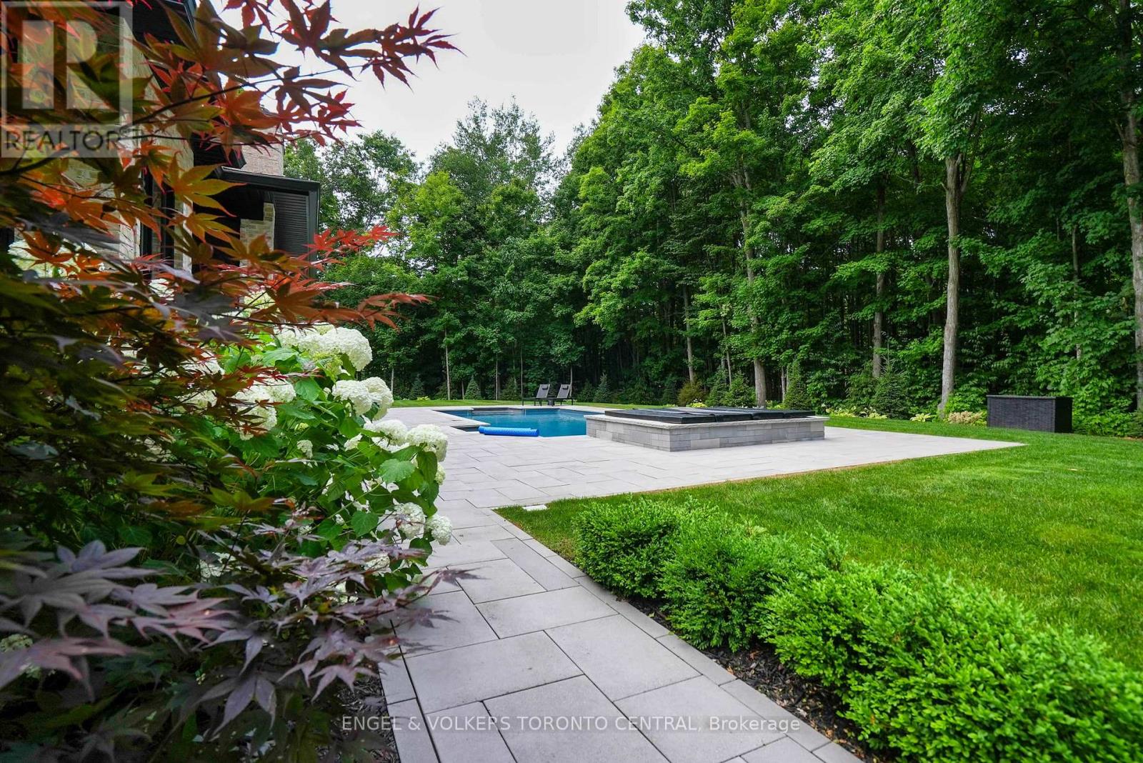 7 Apto Court, Springwater, Ontario  L0L 2K0 - Photo 29 - S13032964