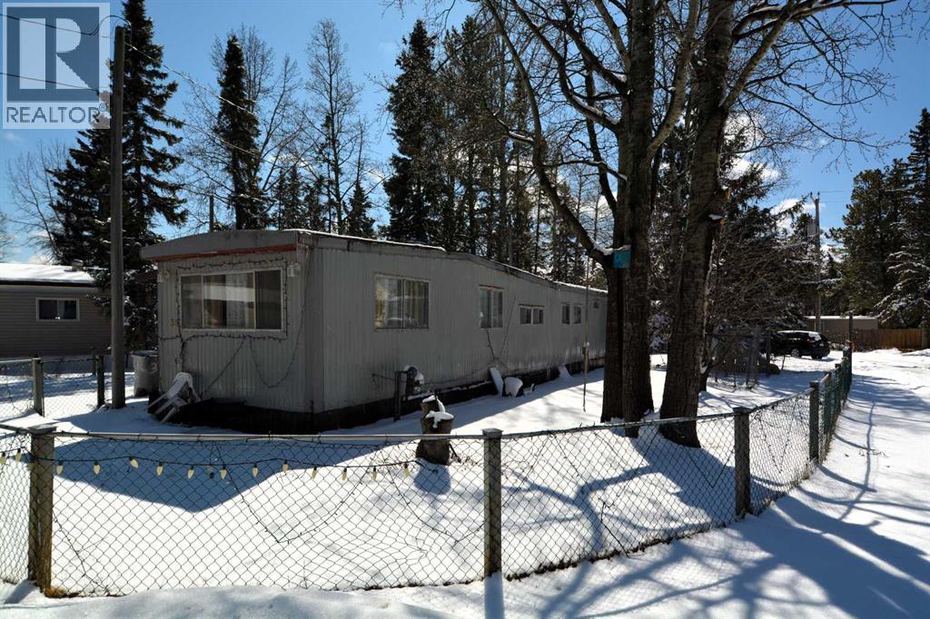 35, 810 56 Street, Edson, Alberta  T7E 1Y3 - Photo 4 - A2303874