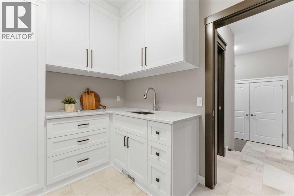 187 Cranarch Circle SE, Calgary, Alberta  T3M 0S4 - Photo 16 - A2293305