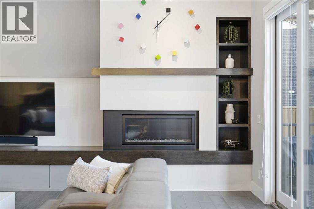 10 Lissington Drive SW, Calgary, Alberta  T3E 5E1 - Photo 13 - A2294958