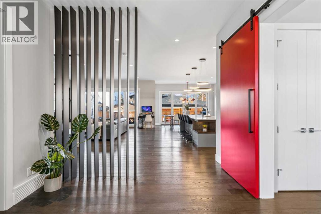 10 Lissington Drive SW, Calgary, Alberta  T3E 5E1 - Photo 15 - A2294958