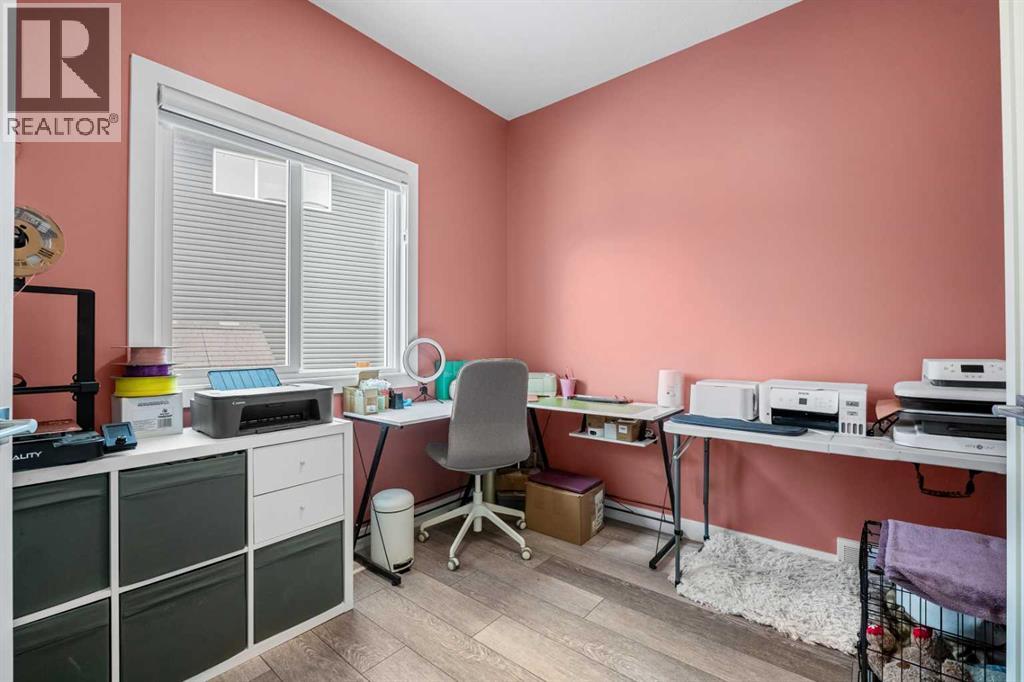 32 Paint Horse Crescent, Cochrane, Alberta  T4C 2V7 - Photo 15 - A2301085