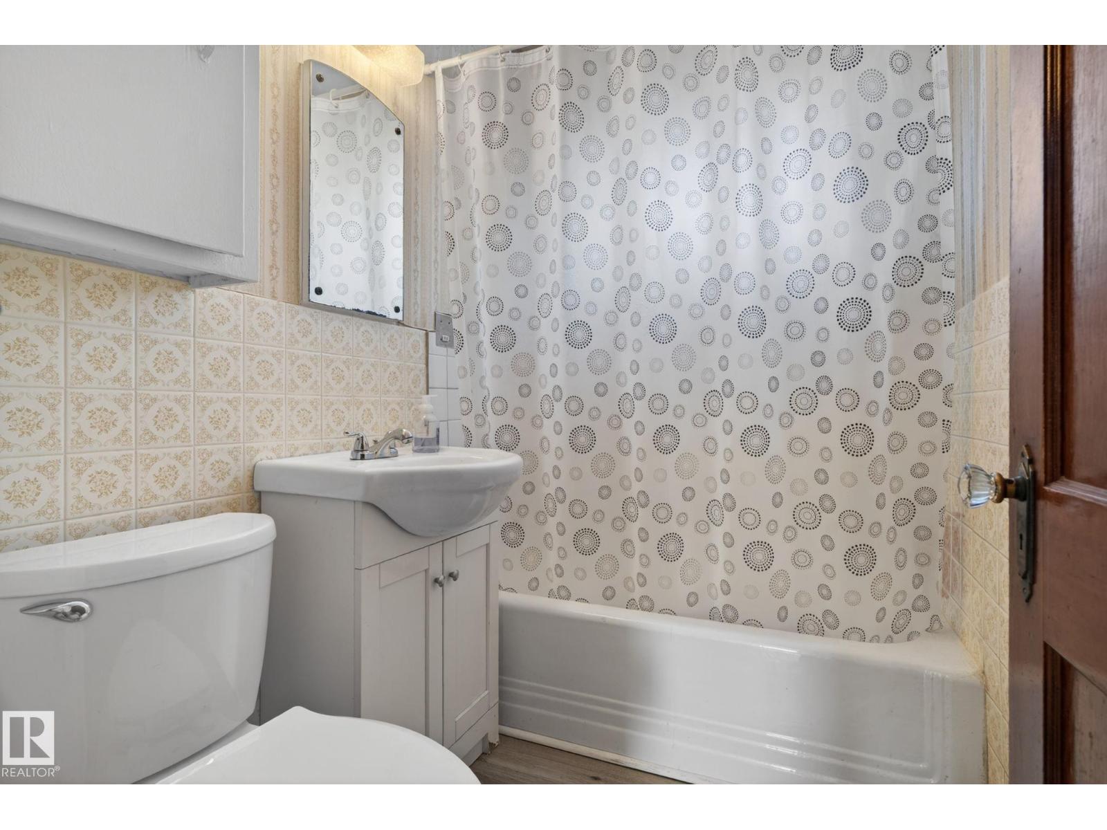 12230 95a St Nw, Edmonton, Alberta  T5G 1S1 - Photo 11 - E4483646