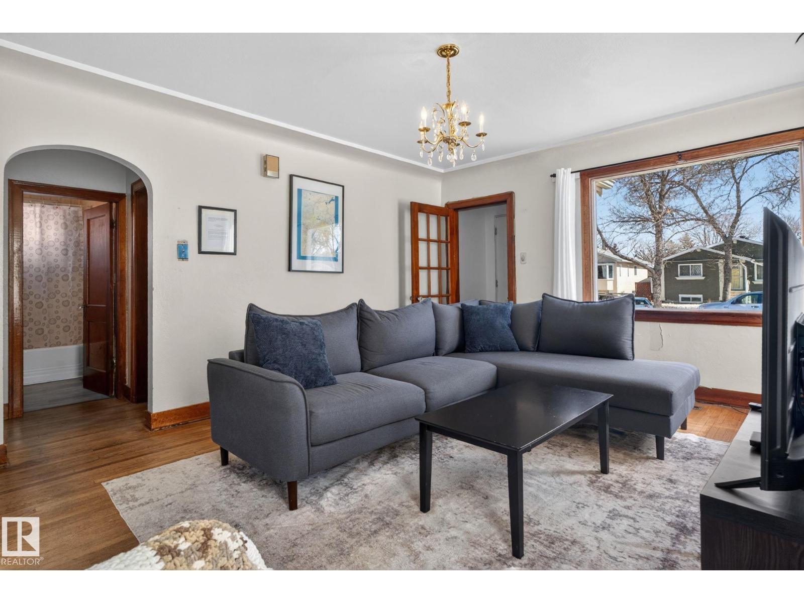 12230 95a St Nw, Edmonton, Alberta  T5G 1S1 - Photo 3 - E4483646