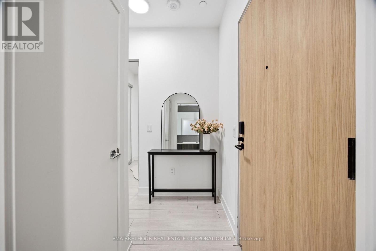 518 - 15 Mercer Street, Toronto, Ontario  M5V 0T8 - Photo 3 - C13033384