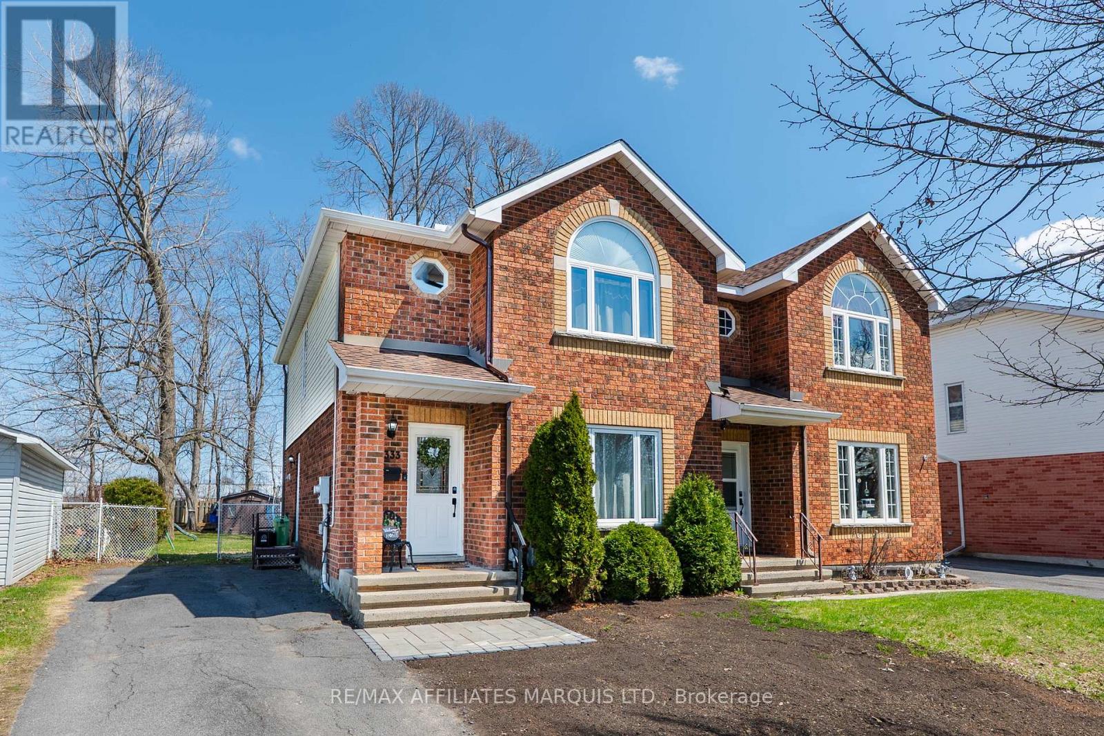 2333 EMILY CRESCENT, Cornwall, Ontario