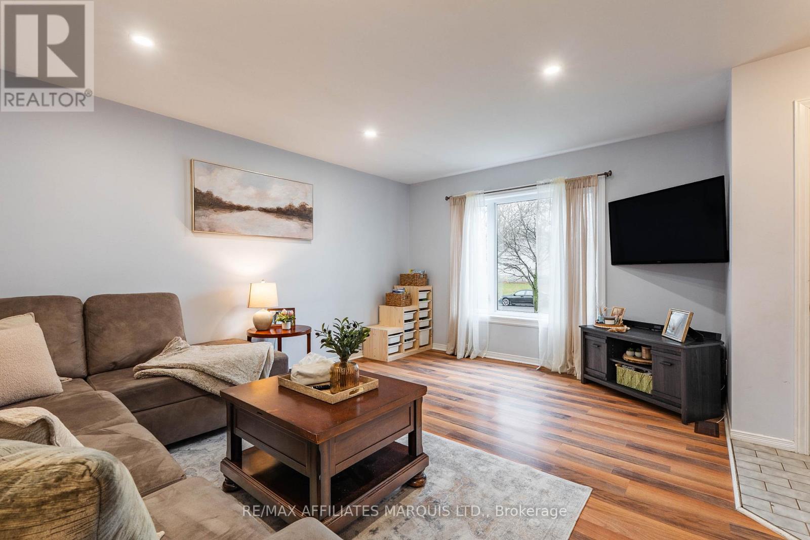 2333 Emily Crescent, Cornwall, Ontario  K6H 7H5 - Photo 5 - X13033398