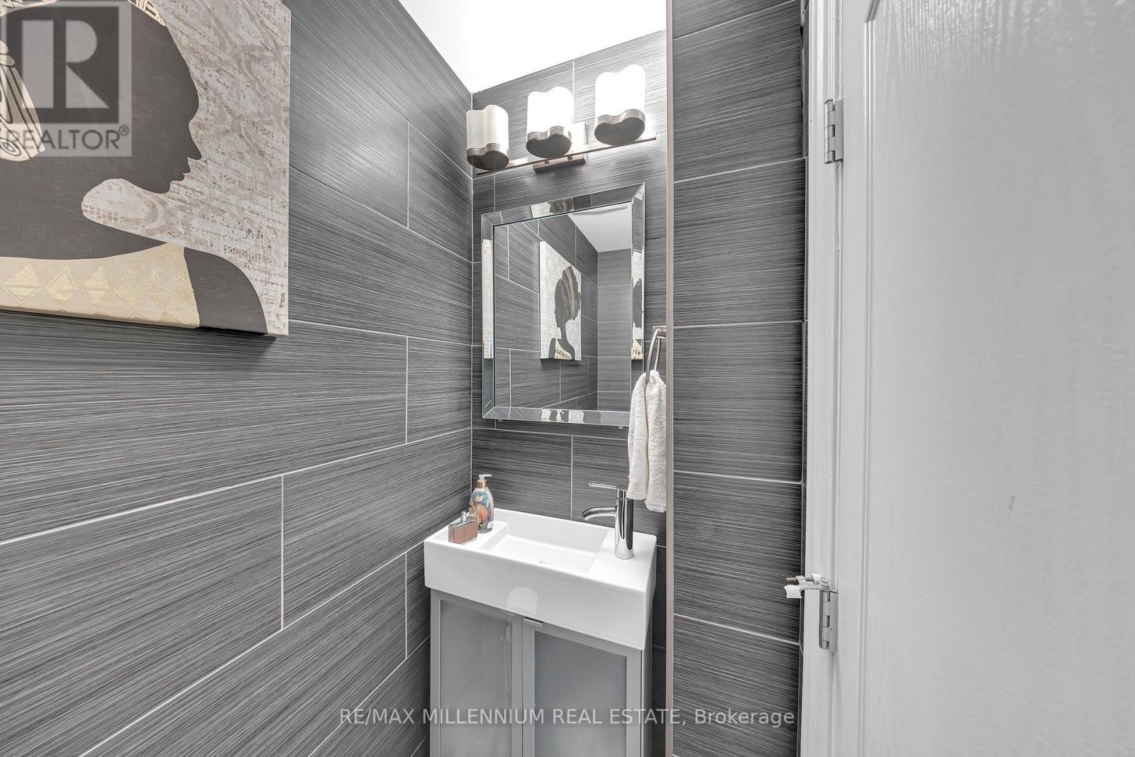 5 - 10 Grandravine Drive, Toronto, Ontario  M3J 1B1 - Photo 30 - W13033208