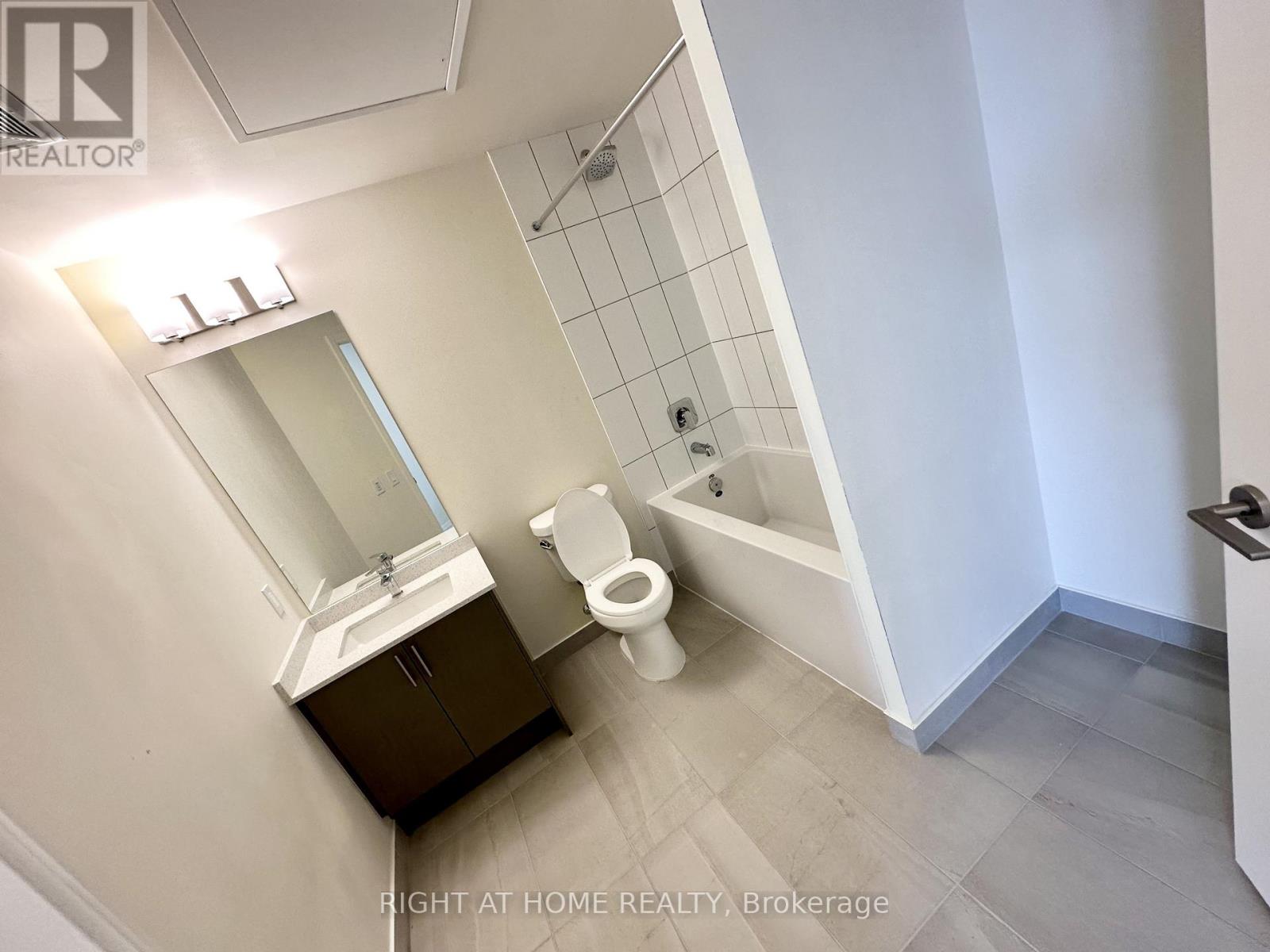 2115 - 9000 Jane Street, Vaughan (Vellore Village), Ontario  L4K 0M6 - Photo 9 - N13033358