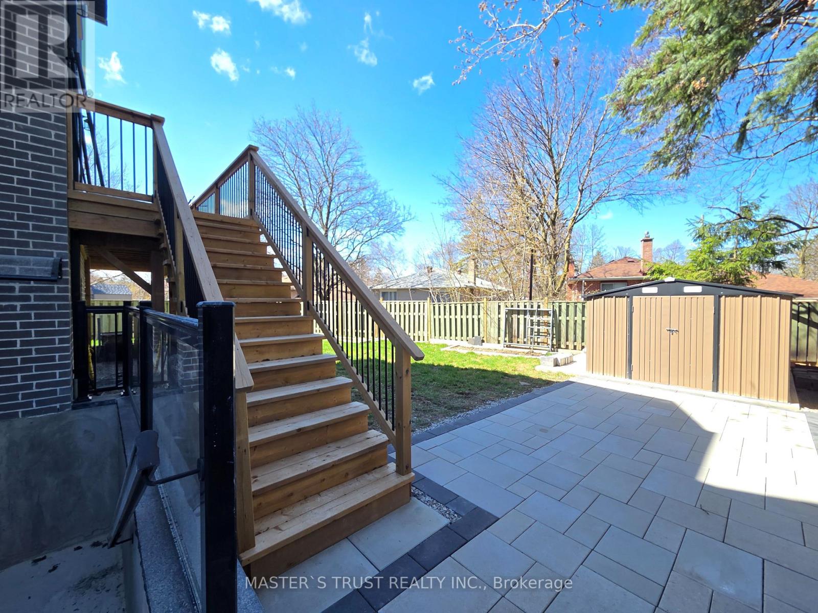 405 Taylor Mills Drive N, Richmond Hill (Crosby), Ontario  L4C 2V1 - Photo 11 - N13033360