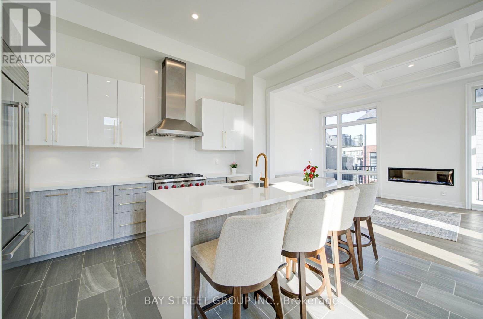 324 King Road, Richmond Hill, Ontario  L4E 1L4 - Photo 11 - N13033368