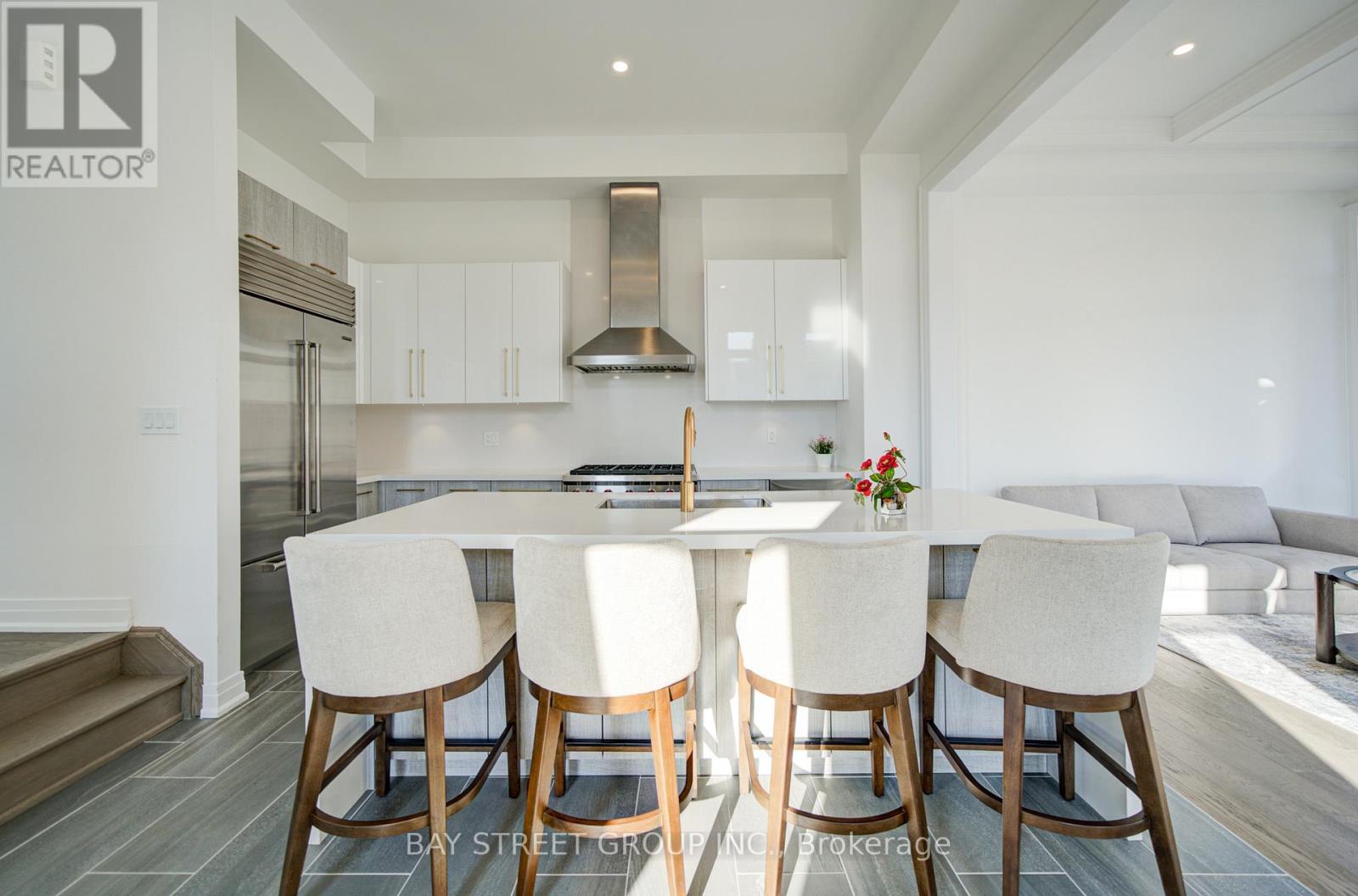 324 King Road, Richmond Hill, Ontario  L4E 1L4 - Photo 12 - N13033368