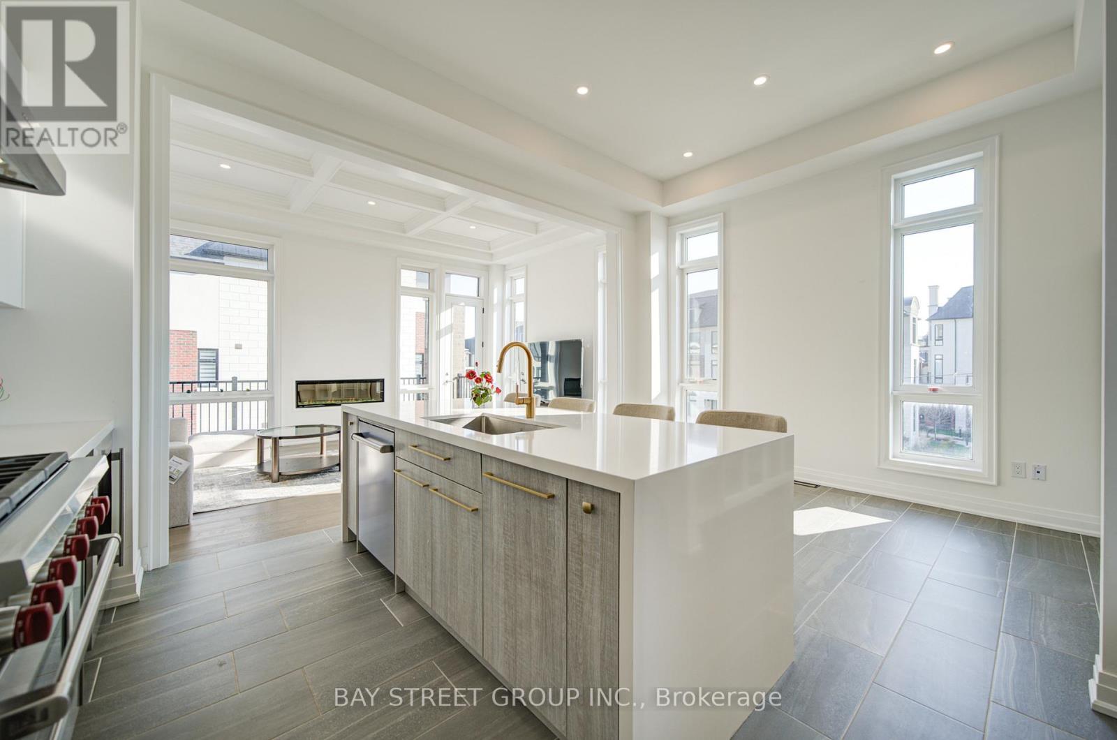 324 King Road, Richmond Hill, Ontario  L4E 1L4 - Photo 17 - N13033368