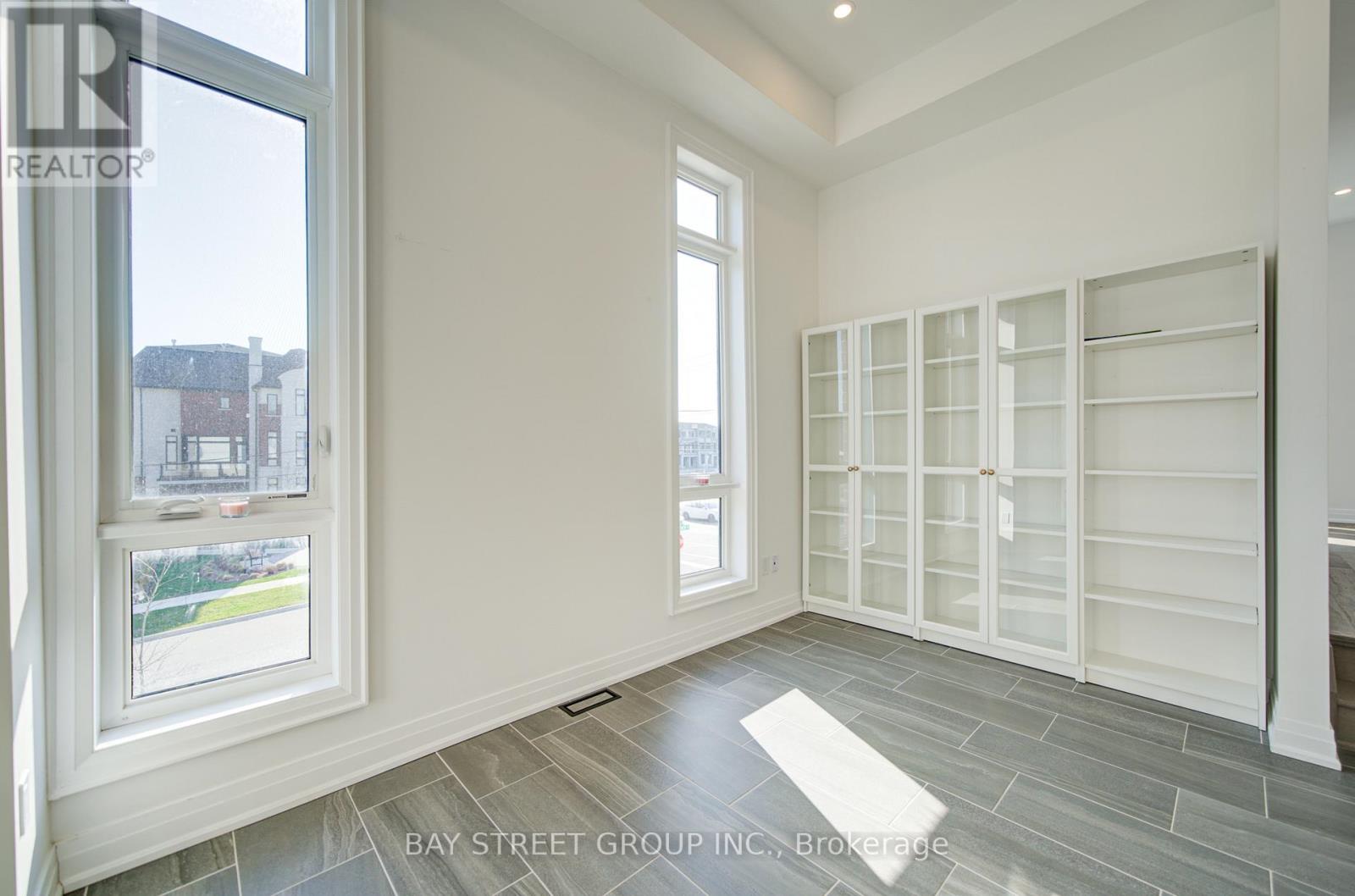 324 King Road, Richmond Hill, Ontario  L4E 1L4 - Photo 19 - N13033368