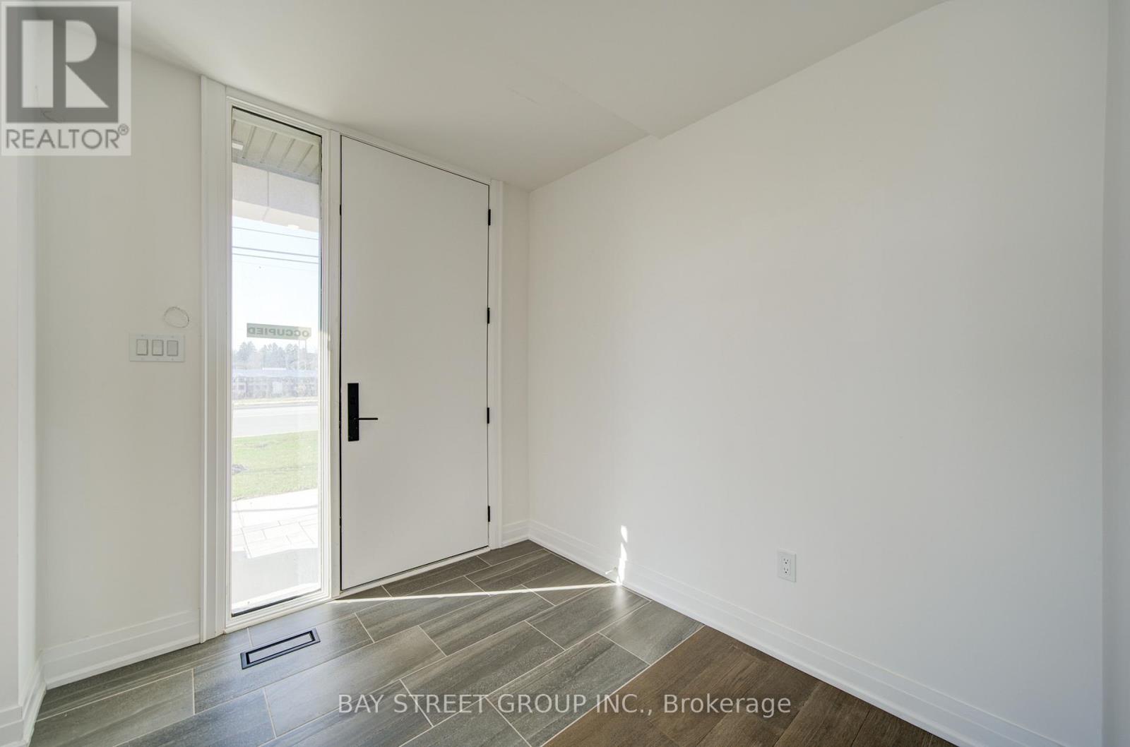 324 King Road, Richmond Hill, Ontario  L4E 1L4 - Photo 3 - N13033368