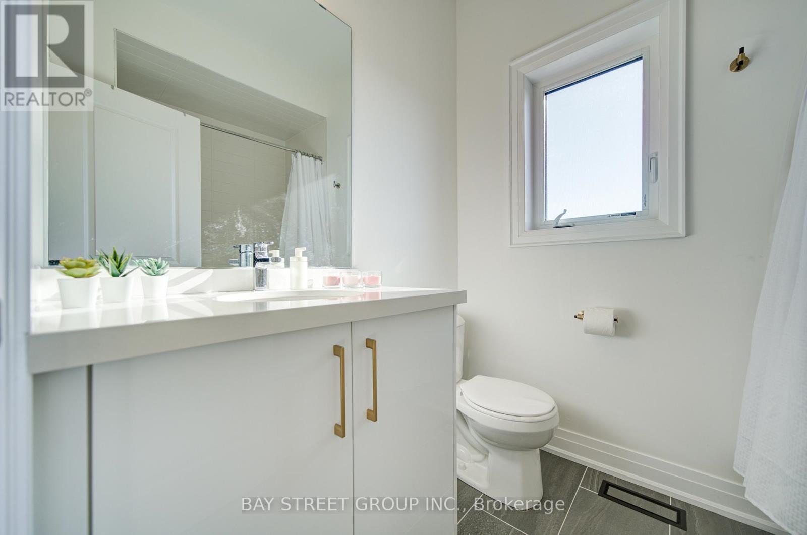 324 King Road, Richmond Hill, Ontario  L4E 1L4 - Photo 35 - N13033368