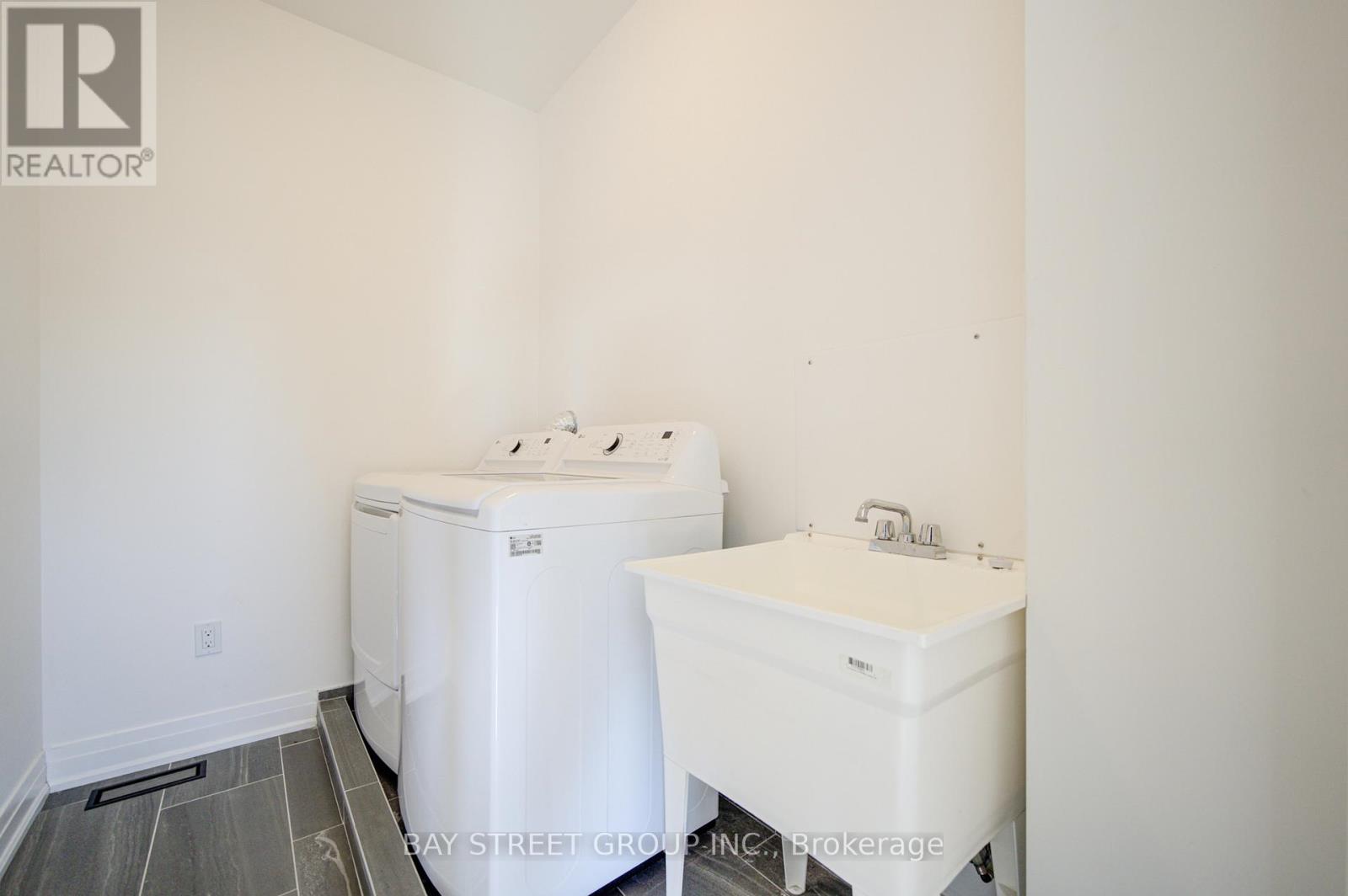 324 King Road, Richmond Hill, Ontario  L4E 1L4 - Photo 36 - N13033368