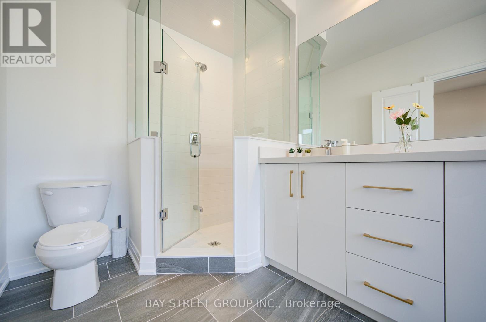 324 King Road, Richmond Hill, Ontario  L4E 1L4 - Photo 42 - N13033368