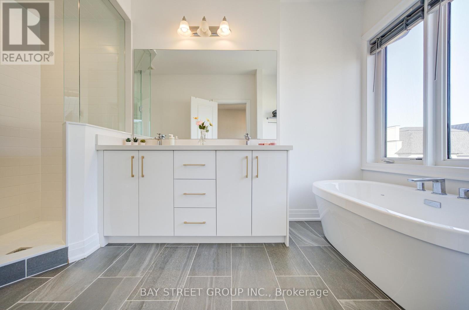 324 King Road, Richmond Hill, Ontario  L4E 1L4 - Photo 44 - N13033368