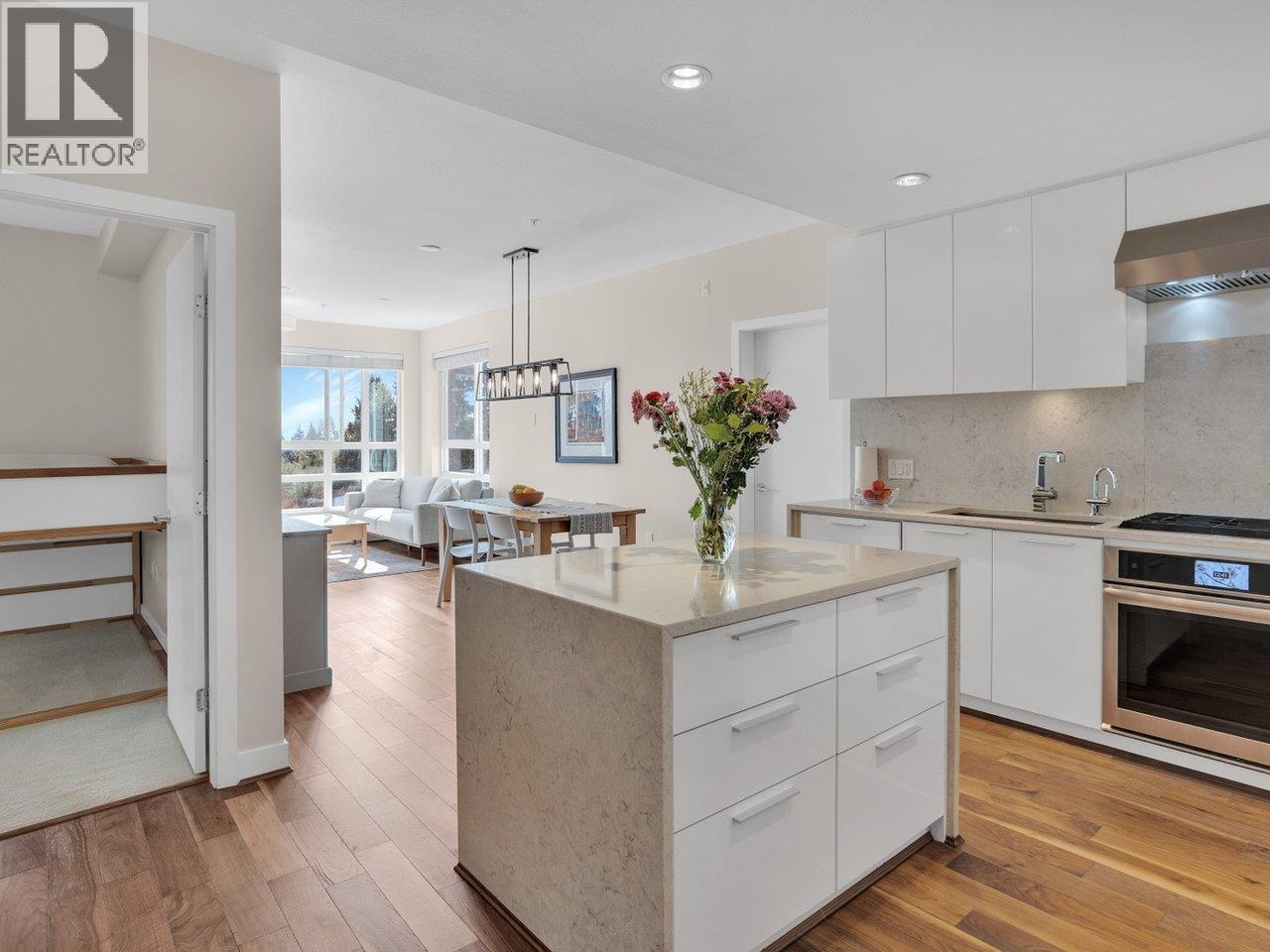 611 3462 Ross Drive, Vancouver, British Columbia  V6S 0H6 - Photo 12 - R3114225