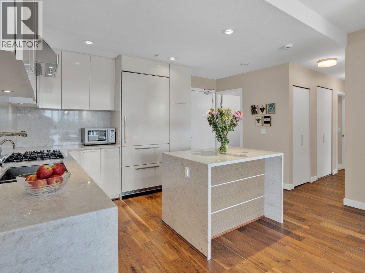 611 3462 Ross Drive, Vancouver, British Columbia  V6S 0H6 - Photo 14 - R3114225