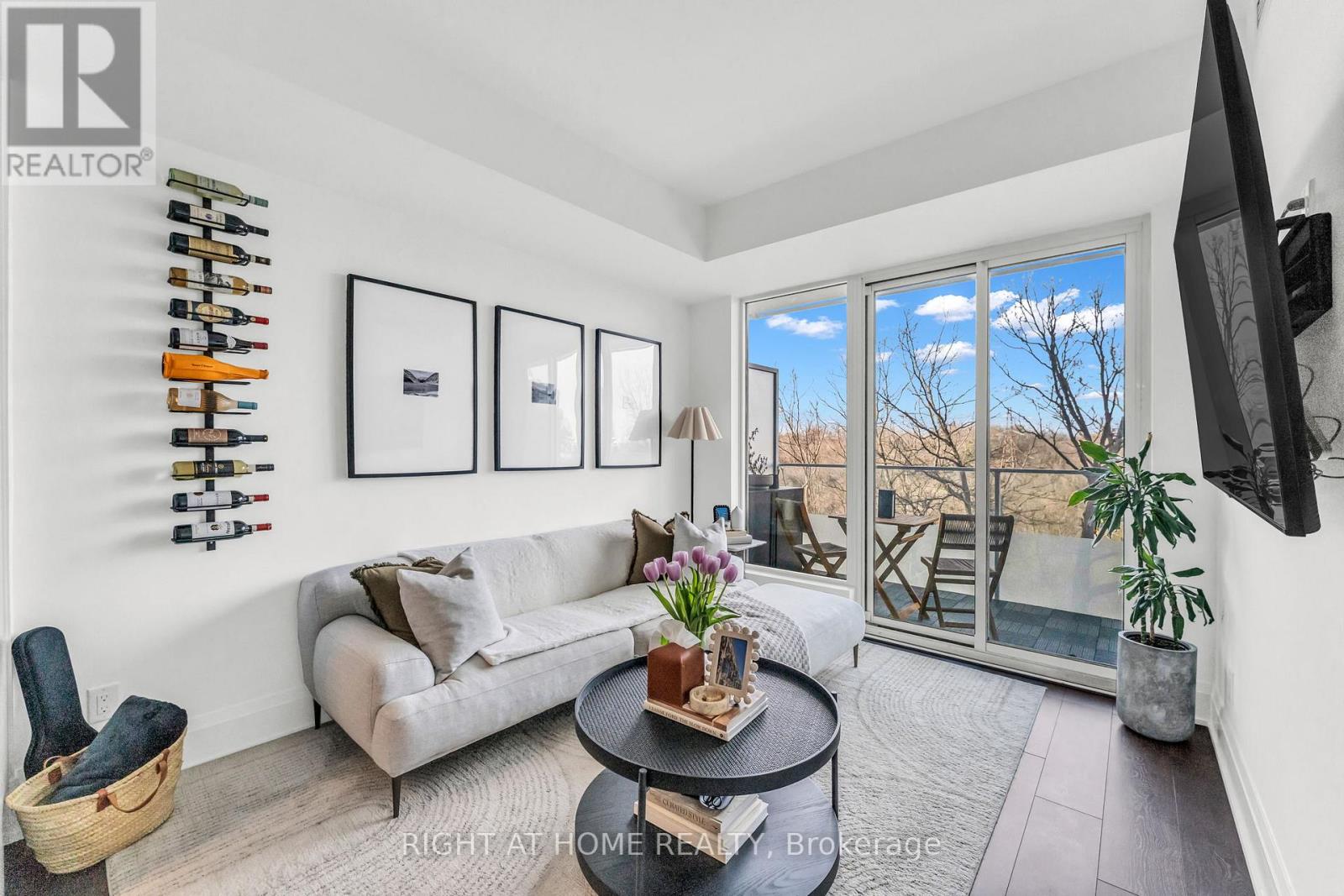 308 - 20 Brin Drive, Toronto, Ontario  M8X 0B2 - Photo 4 - W13033376