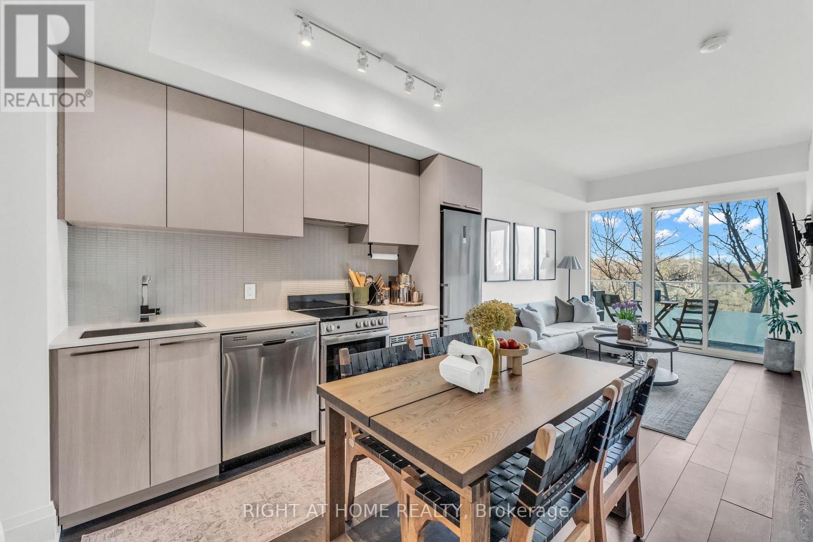 308 - 20 Brin Drive, Toronto, Ontario  M8X 0B2 - Photo 7 - W13033376