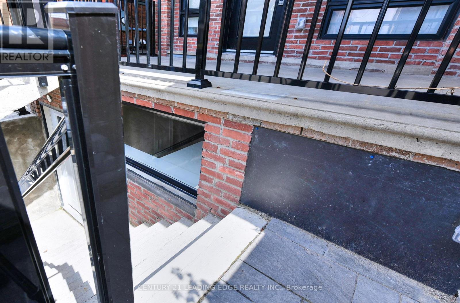 Lower - 53 Boon Avenue, Toronto, Ontario  M6E 3Z2 - Photo 14 - W13033394