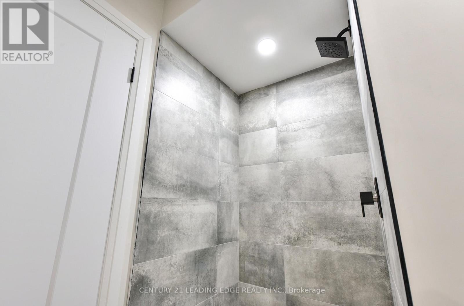 Lower - 53 Boon Avenue, Toronto, Ontario  M6E 3Z2 - Photo 9 - W13033394