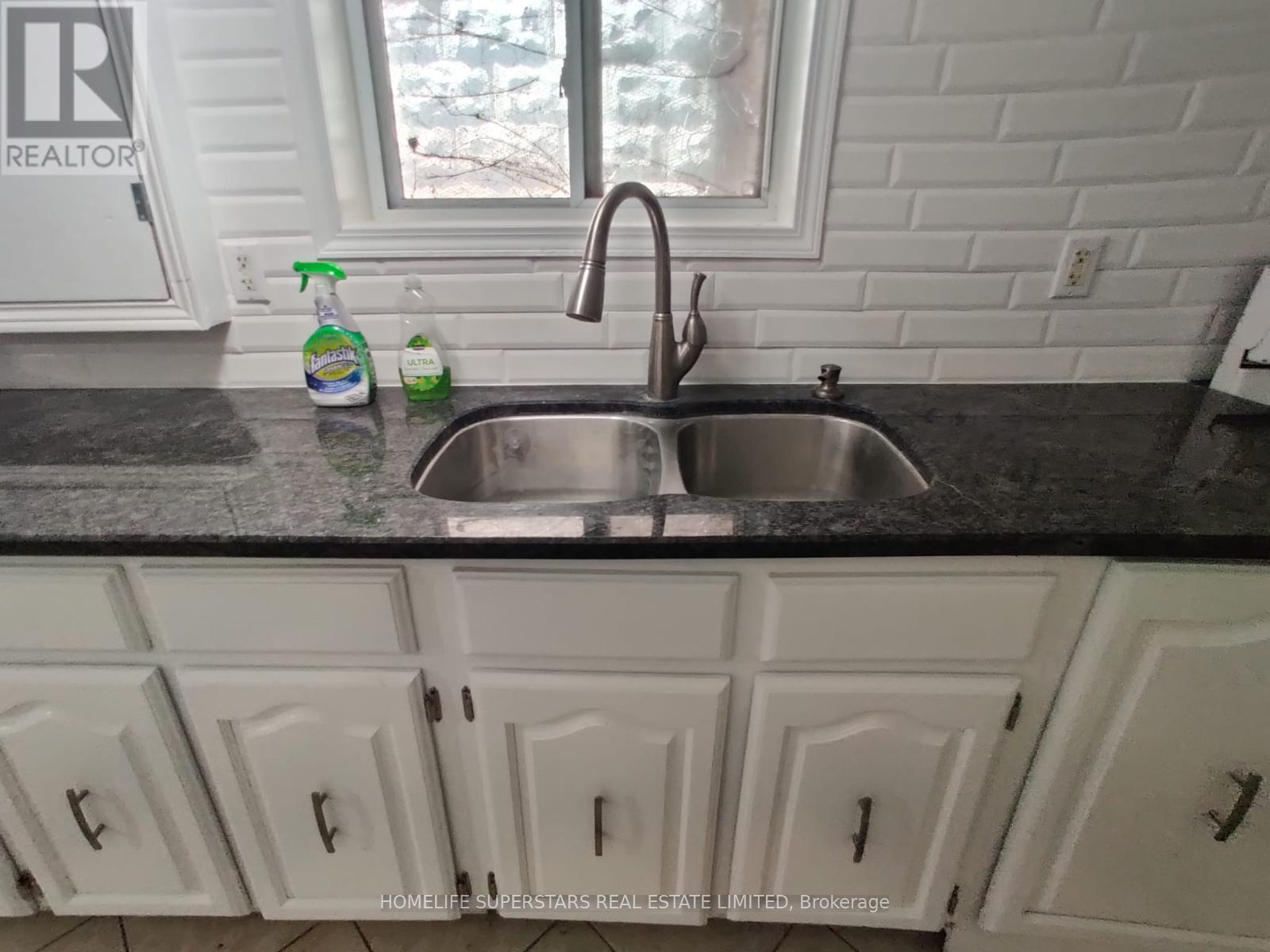 739 Campbell Avenue, Windsor, Ontario  N9B 2H6 - Photo 14 - X13033382