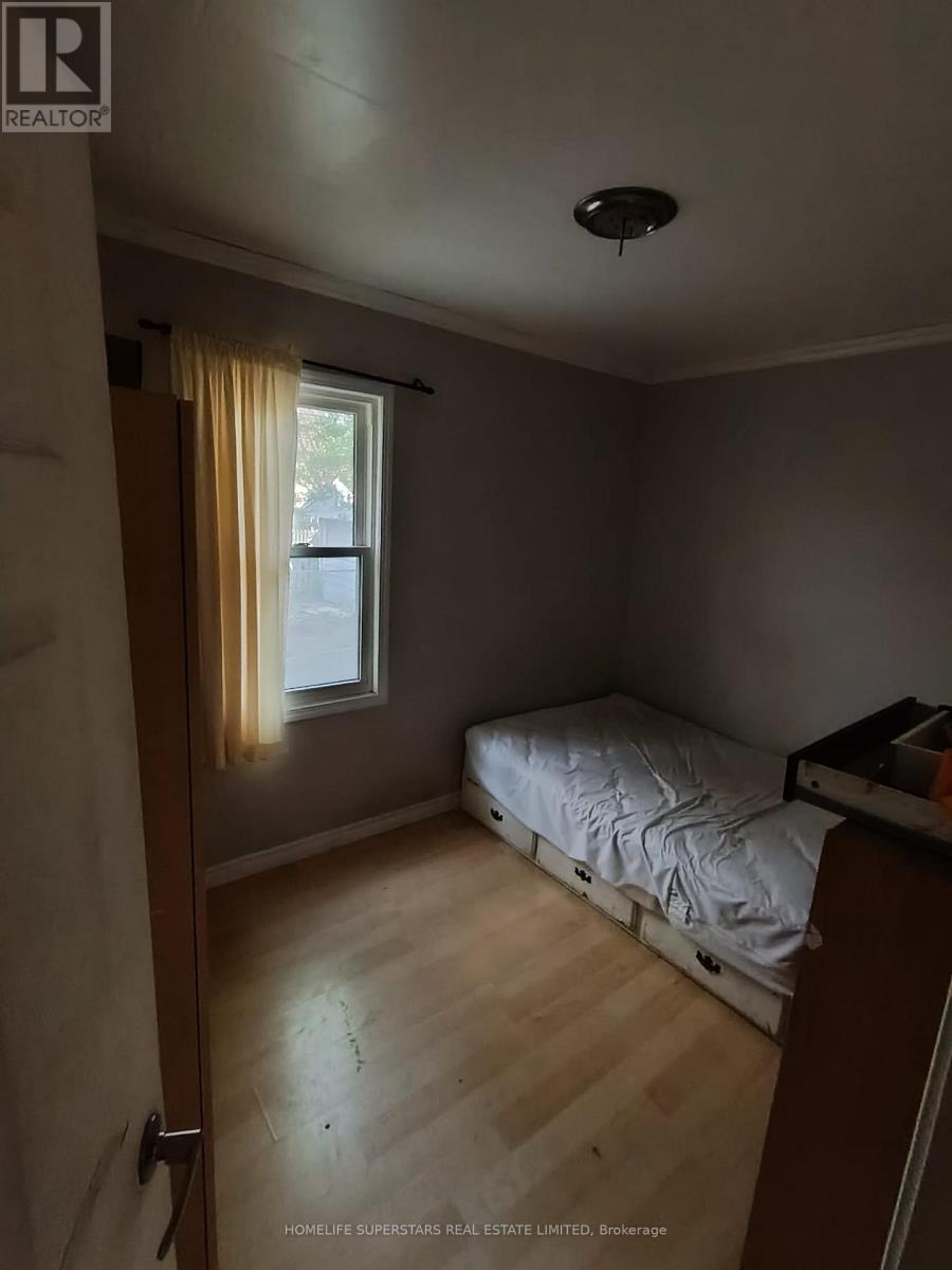 739 Campbell Avenue, Windsor, Ontario  N9B 2H6 - Photo 25 - X13033382