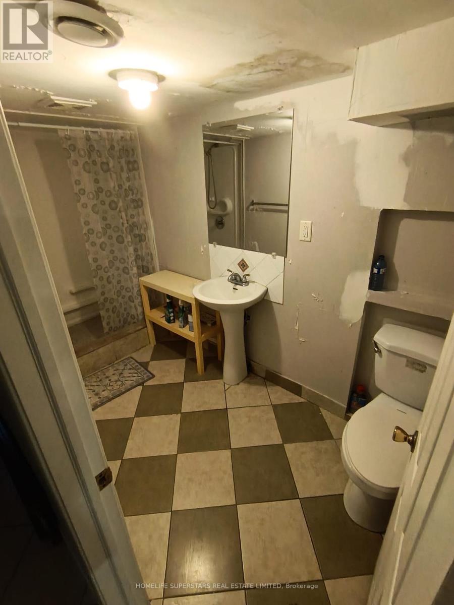 739 Campbell Avenue, Windsor, Ontario  N9B 2H6 - Photo 32 - X13033382