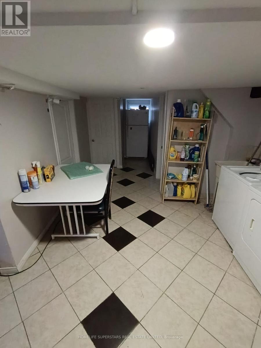 739 Campbell Avenue, Windsor, Ontario  N9B 2H6 - Photo 33 - X13033382