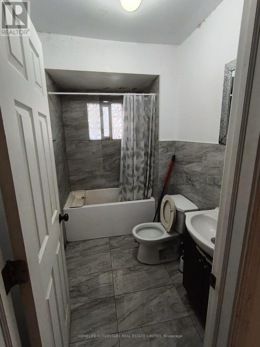 739 Campbell Avenue, Windsor, Ontario  N9B 2H6 - Photo 34 - X13033382