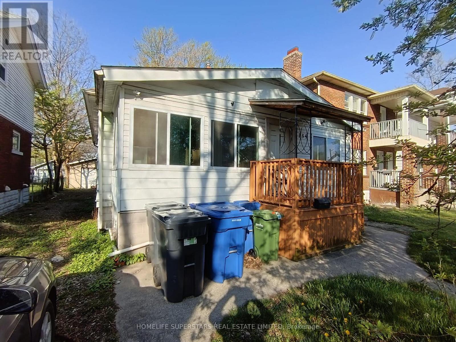 739 Campbell Avenue, Windsor, Ontario  N9B 2H6 - Photo 4 - X13033382