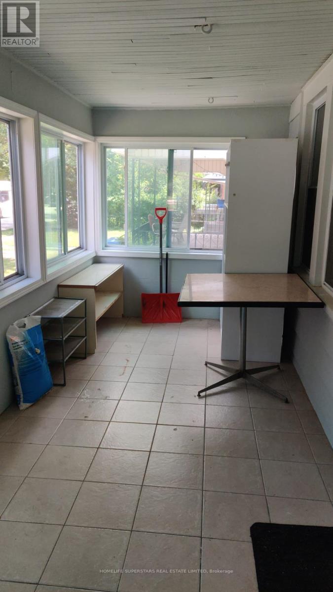 739 Campbell Avenue, Windsor, Ontario  N9B 2H6 - Photo 8 - X13033382