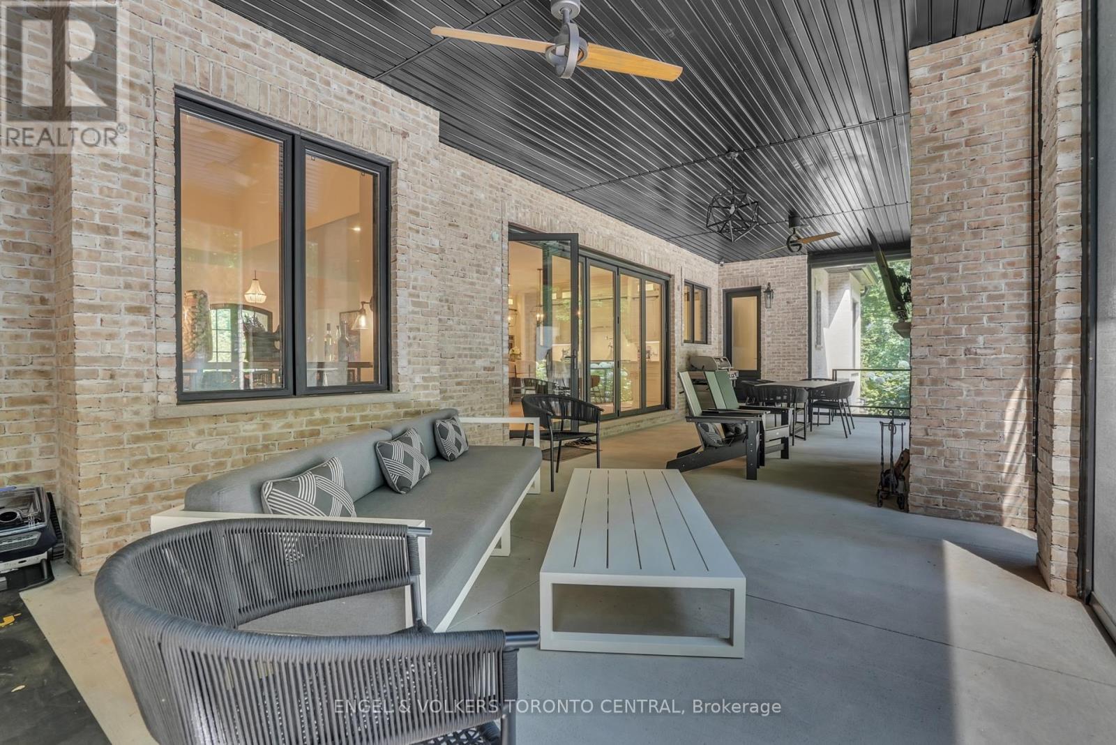 7 Apto Court, Springwater, Ontario  L0L 2K0 - Photo 36 - S13032964