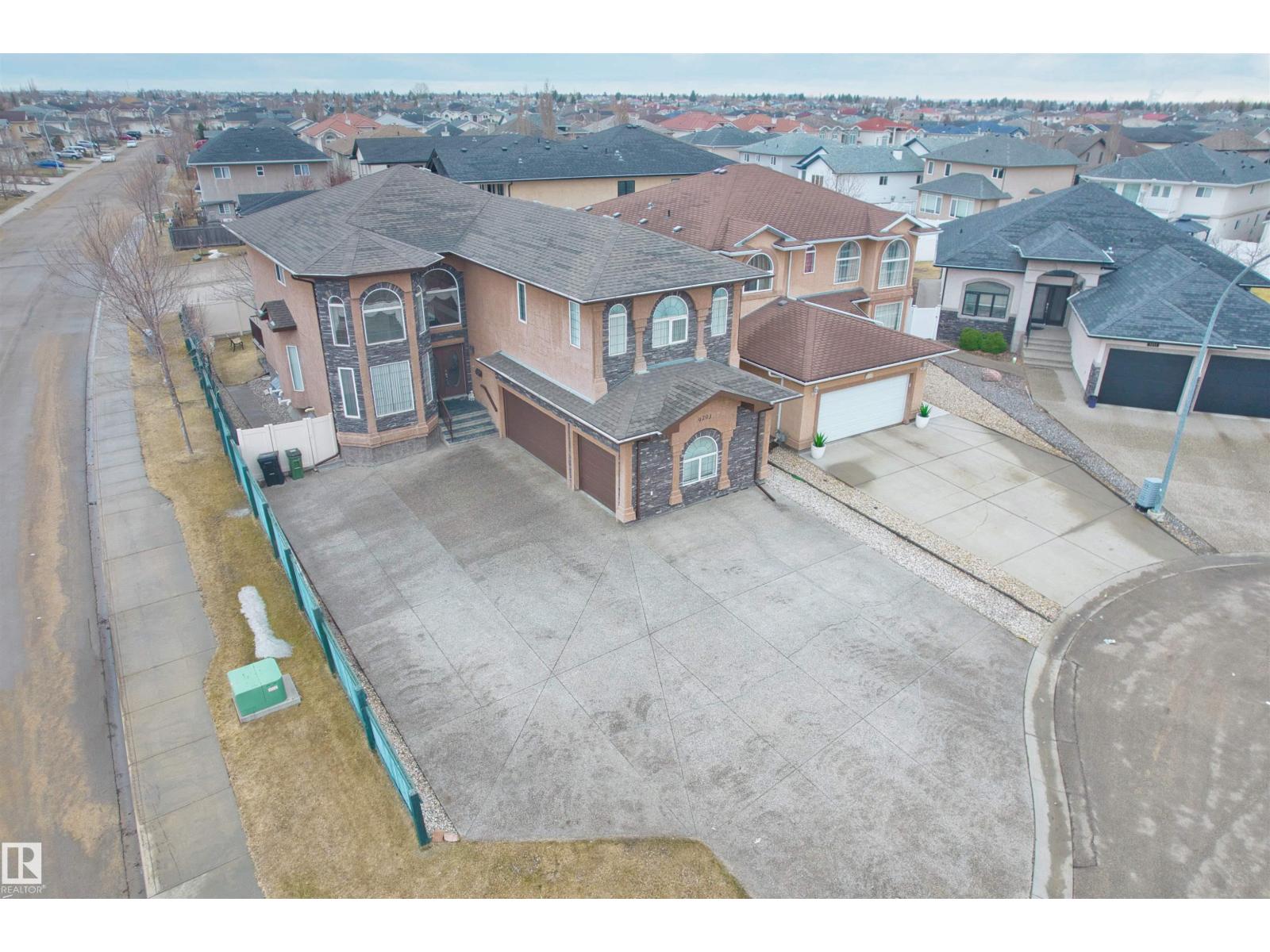 9203 160 Av NW, Edmonton, Alberta  T5Z 0A9 - Photo 40 - E4477538