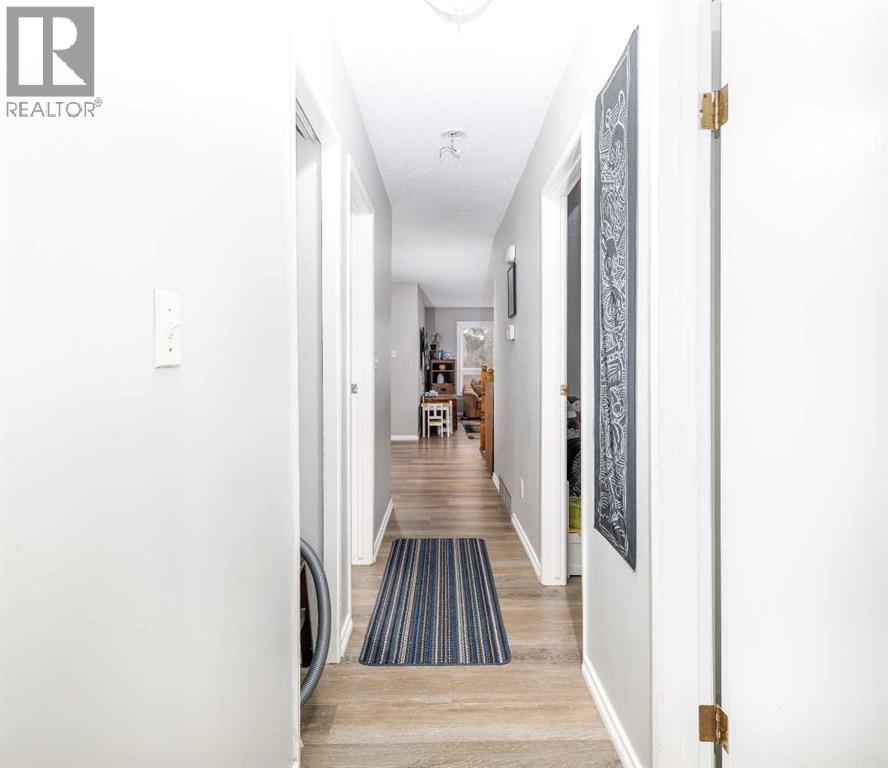 6343 58 Ave Avenue W, Red Deer, Alberta  T4P 1J1 - Photo 12 - A2296438