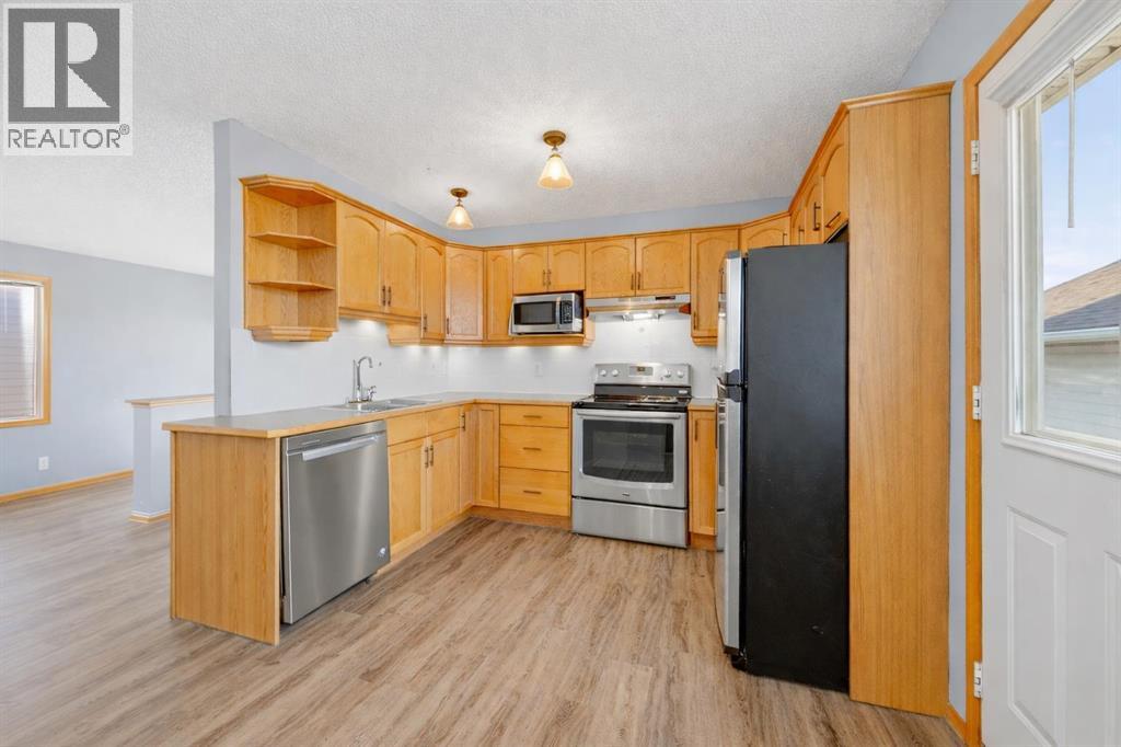 120 Creek Gardens Place NW, Airdrie, Alberta  T4B 2P7 - Photo 5 - A2294259